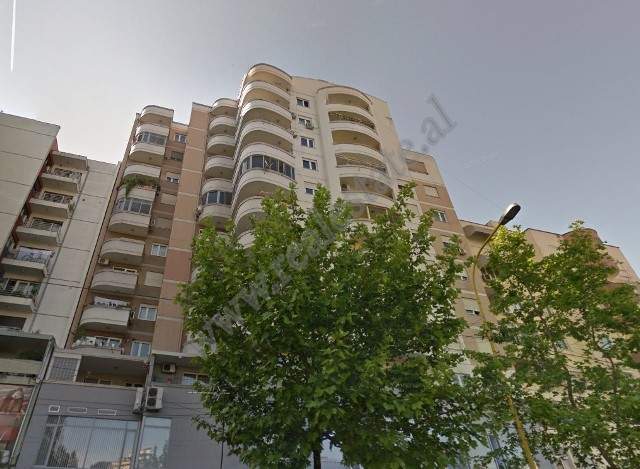 Apartament 2+1 per shitje prane Maternitetit te Ri ne Tirane